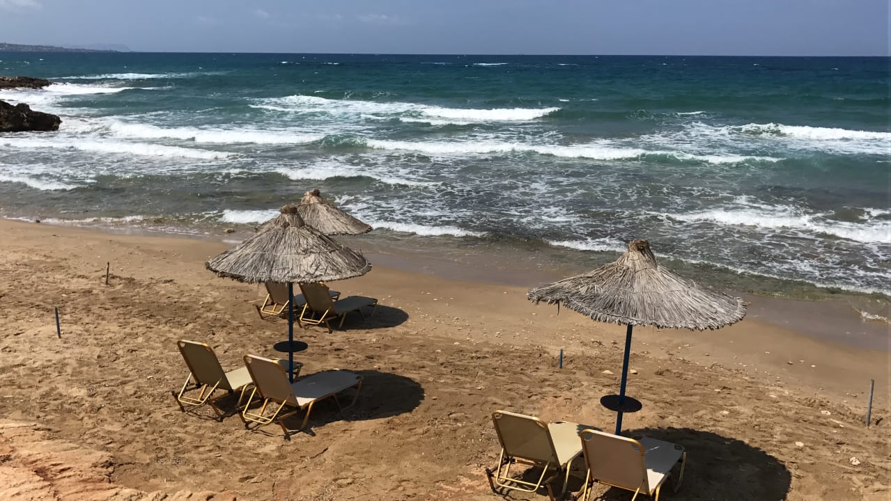 Strand Alexander Beach Hotel & Village Resort
