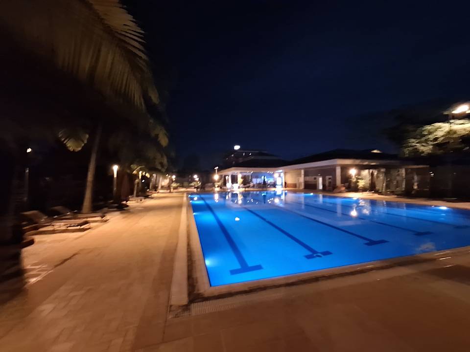 Pool Heliconia Park Port Harcourt Hotel and Suites