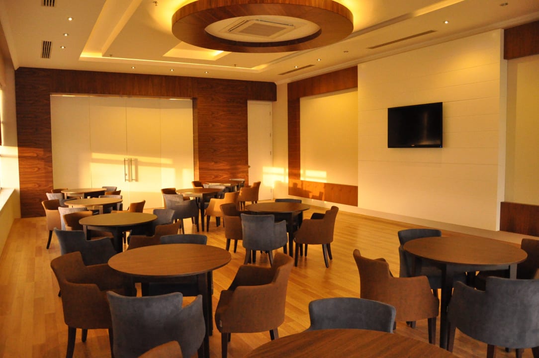 Tv Room Dizalya Palm Garden