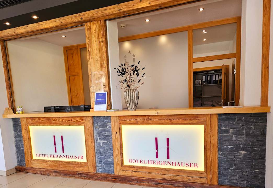 Lobby Hotel Heigenhauser