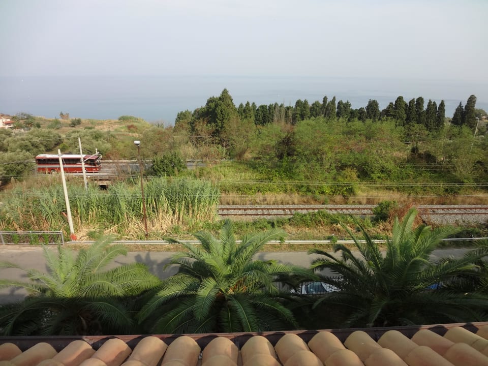 Blick von der Dachterrasse Hotel Cannamele Resort
