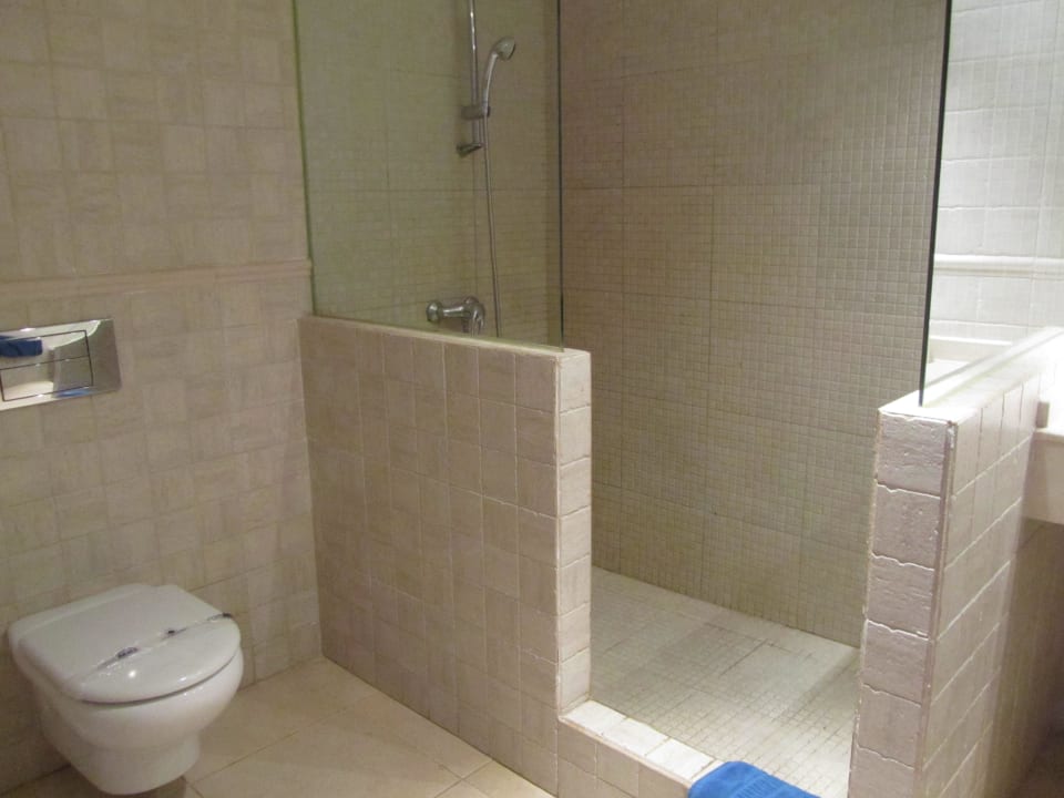 WC mit Dusche Aparthotel Costa Mar