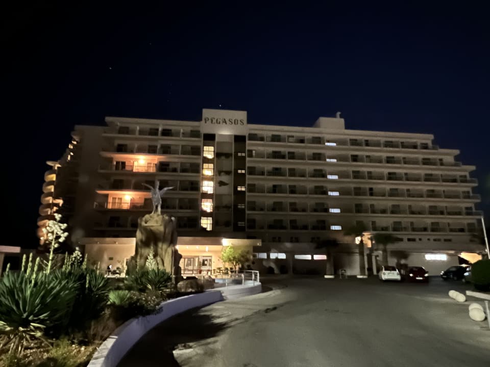 Außenansicht Pegasos Deluxe Beach Hotel