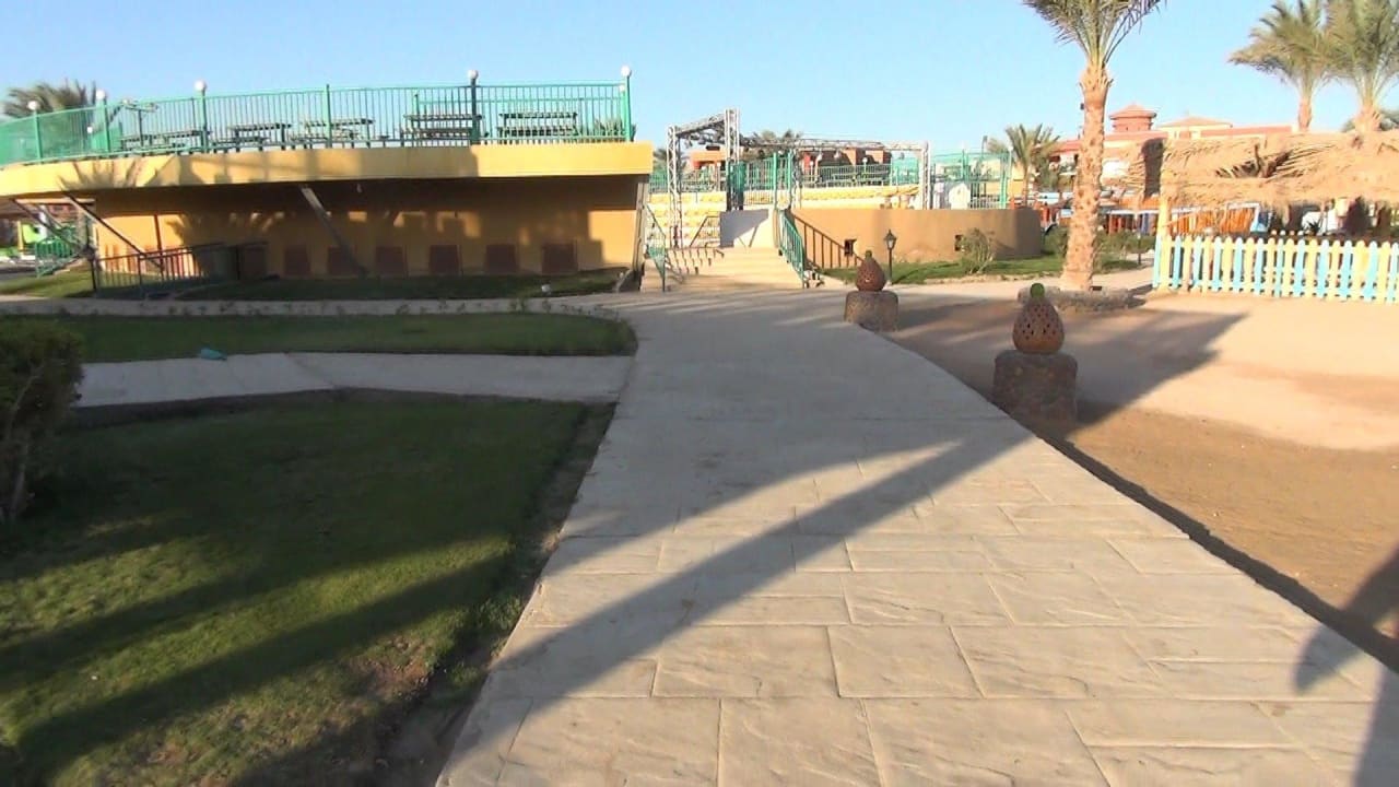 Romanian Theater Titanic Beach Spa & Aqua Park