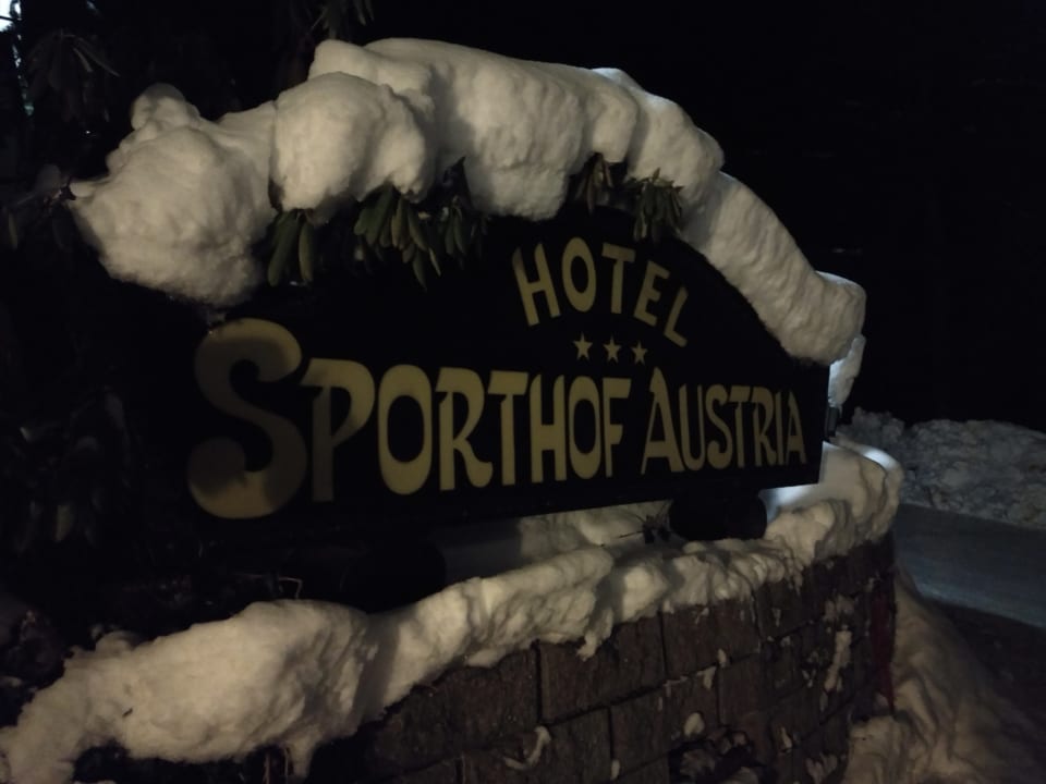 Außenansicht Hotel Sporthof Austria