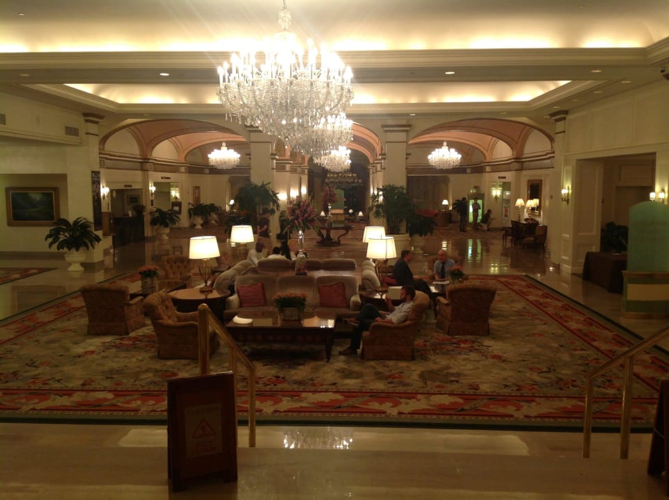 Hall  Omni Shoreham Hotel
