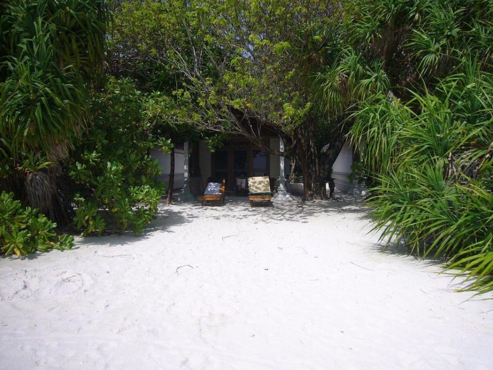 Blick zum Bungi Reethi Beach Resort