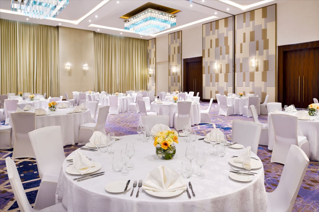 Sonstiges Holiday Inn Dubai Al-Maktoum Airport by IHG