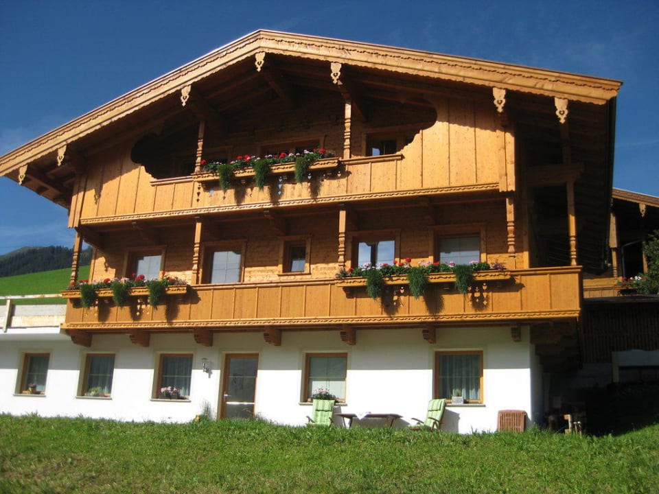 Sommeransicht Apartment  Apartment Familie Larch