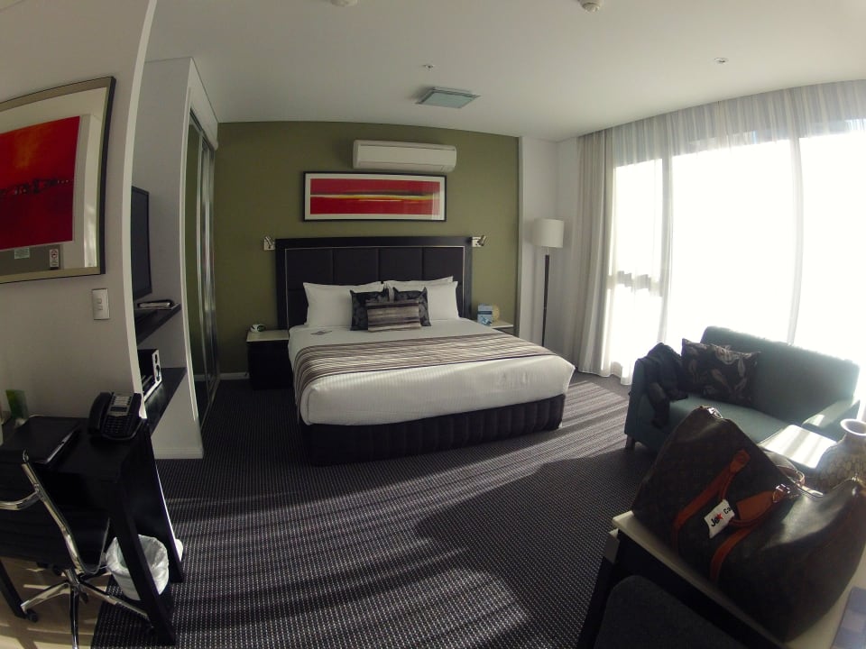 Zimmer Meriton Serviced Apartments Campbell Street