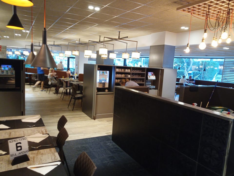 Gastro California Apartments