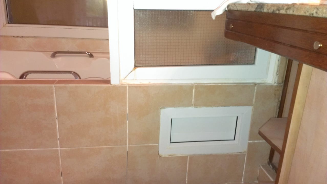Badezimmer Deluxeroom mit Badewanne  Le Peninsula Bay Beach Resort & Spa