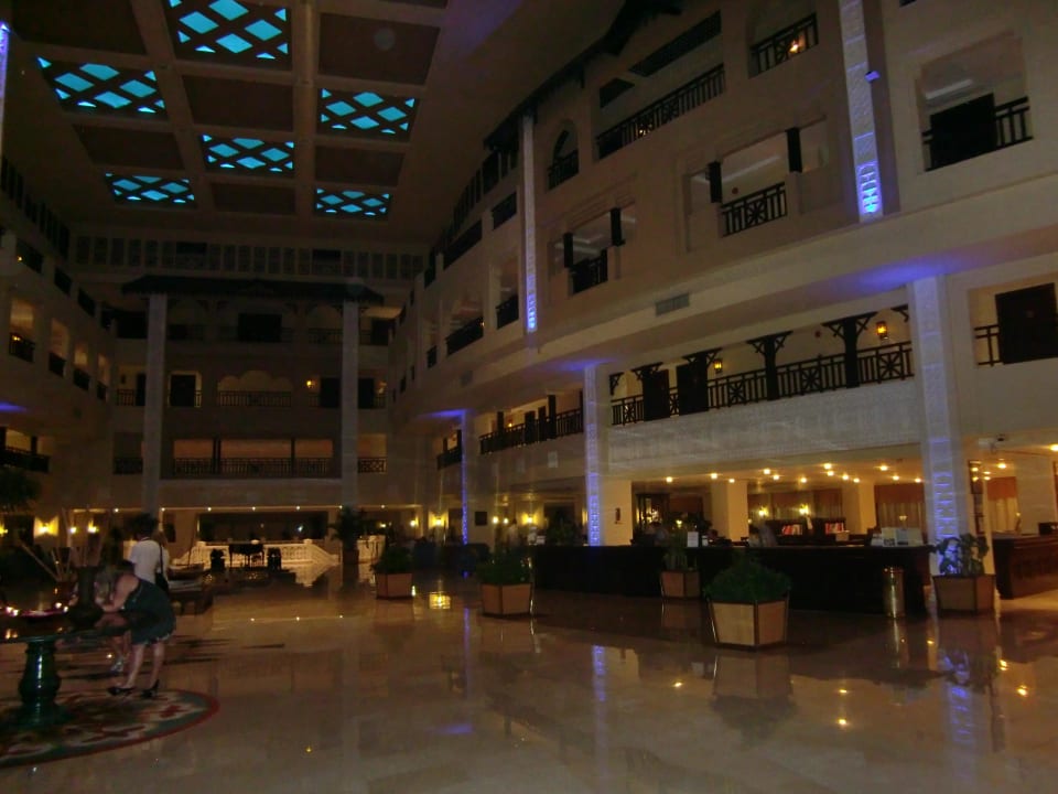 Luxuriös gestaltete Lobby Steigenberger ALDAU Beach Hotel