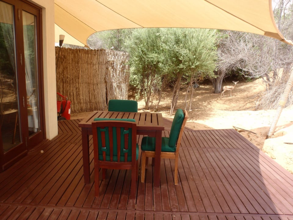 Terrasse der Bedouin-Suite Al Maha, A Luxury Collection Desert Resort & Spa