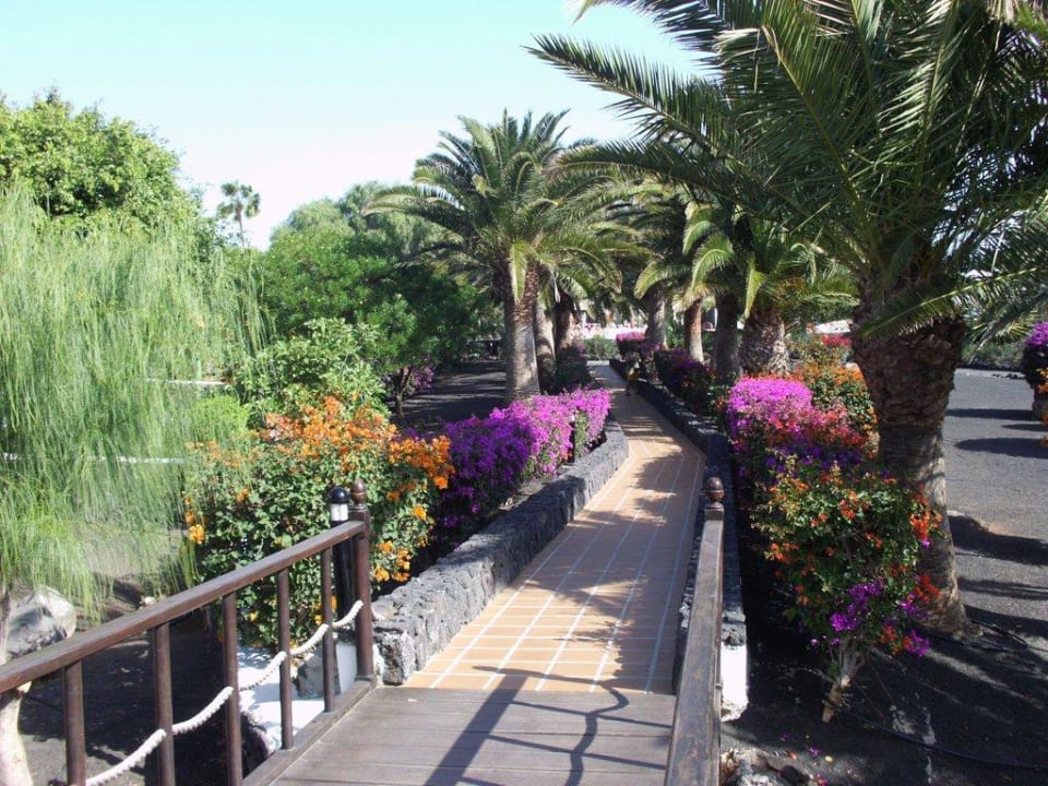 Durchgang vom Hotel zu den Appartments Relaxia Olivina