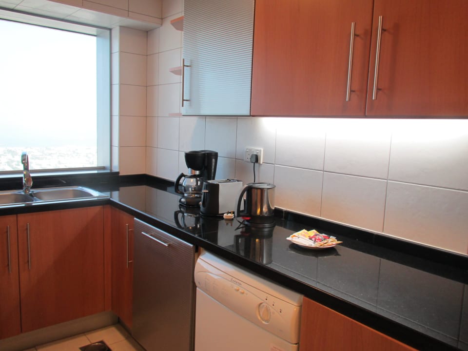 Küche, alles vorhanden Chelsea Tower Hotel Apartments