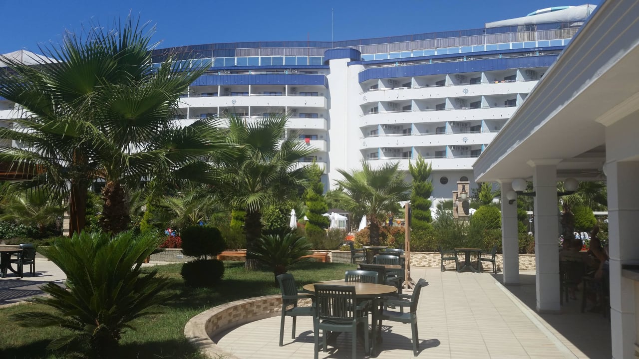 Zw. Snack und Poolbar Dizalya Palm Garden