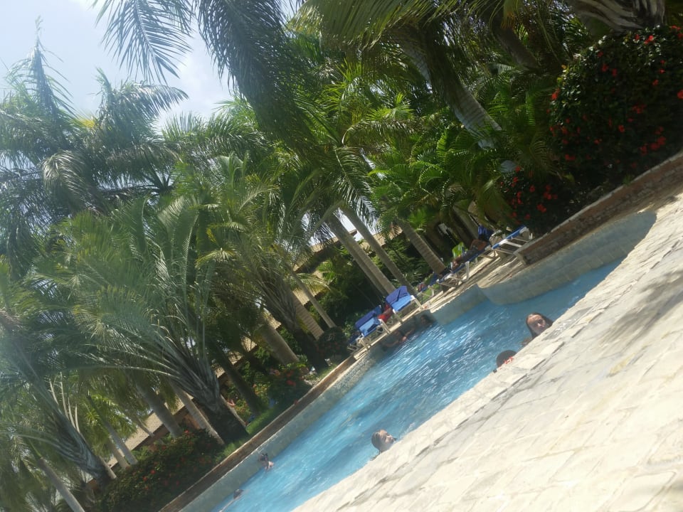 Pool neben dem Caffè Dominicano Villas Bavaro Resort & Spa