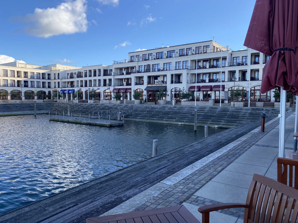 Außenansicht Hotel Yachthafenresidenz Hohe Düne