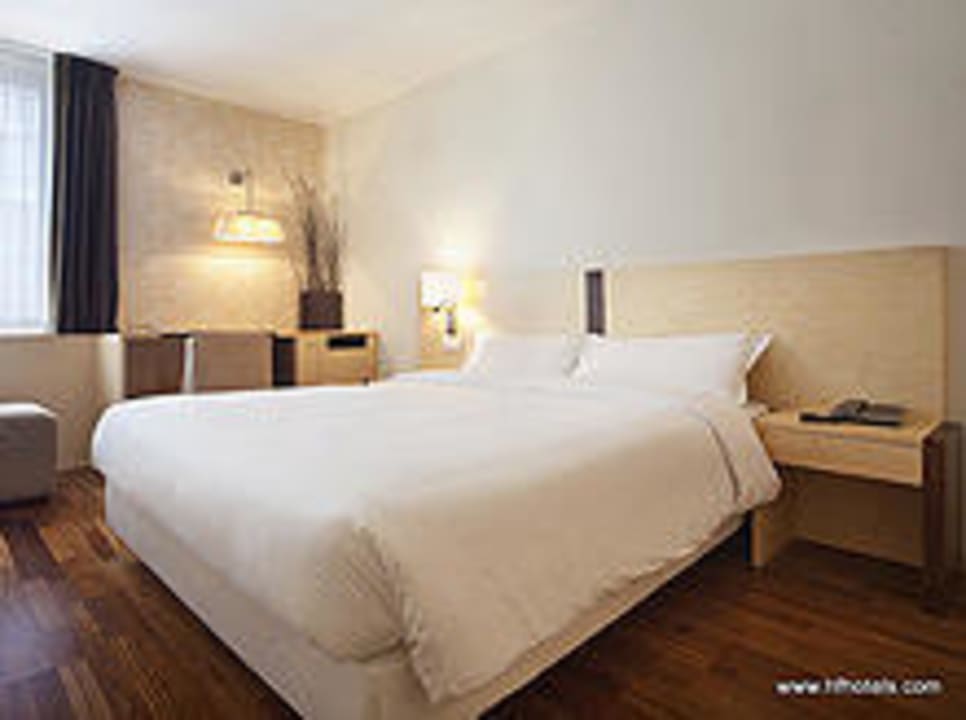 HF Fénix Urban - Basic Room HF Fénix Urban