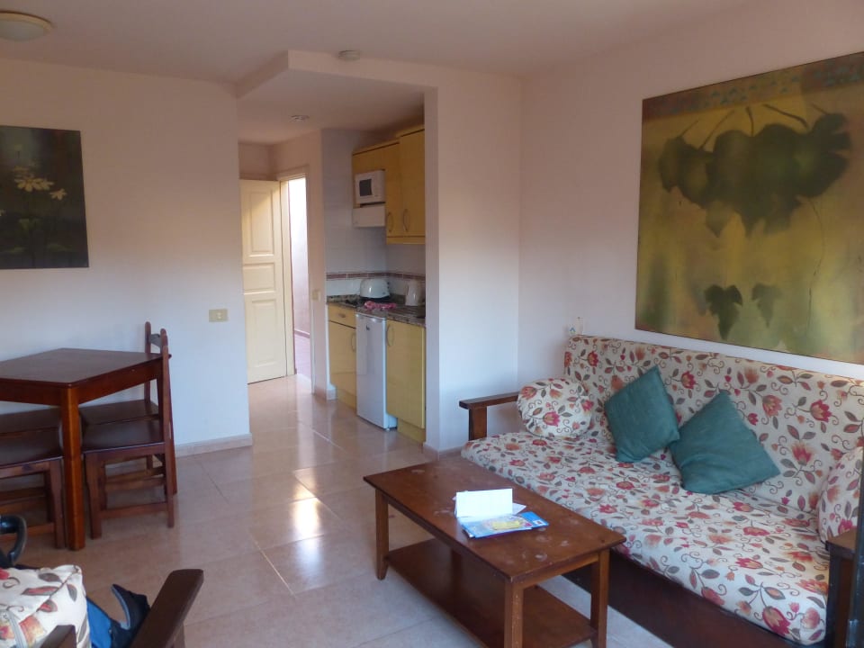 Geräumiger Aufenthaltsbereich Hotel Oasis Dunas