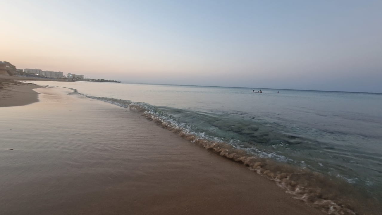 Strand Hotel Sunrise Beach