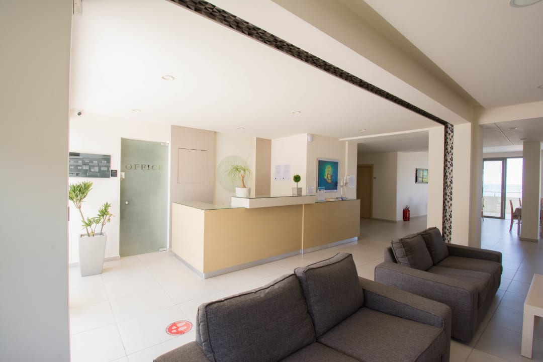 Lobby Malliotakis Beach Hotel by Checkin