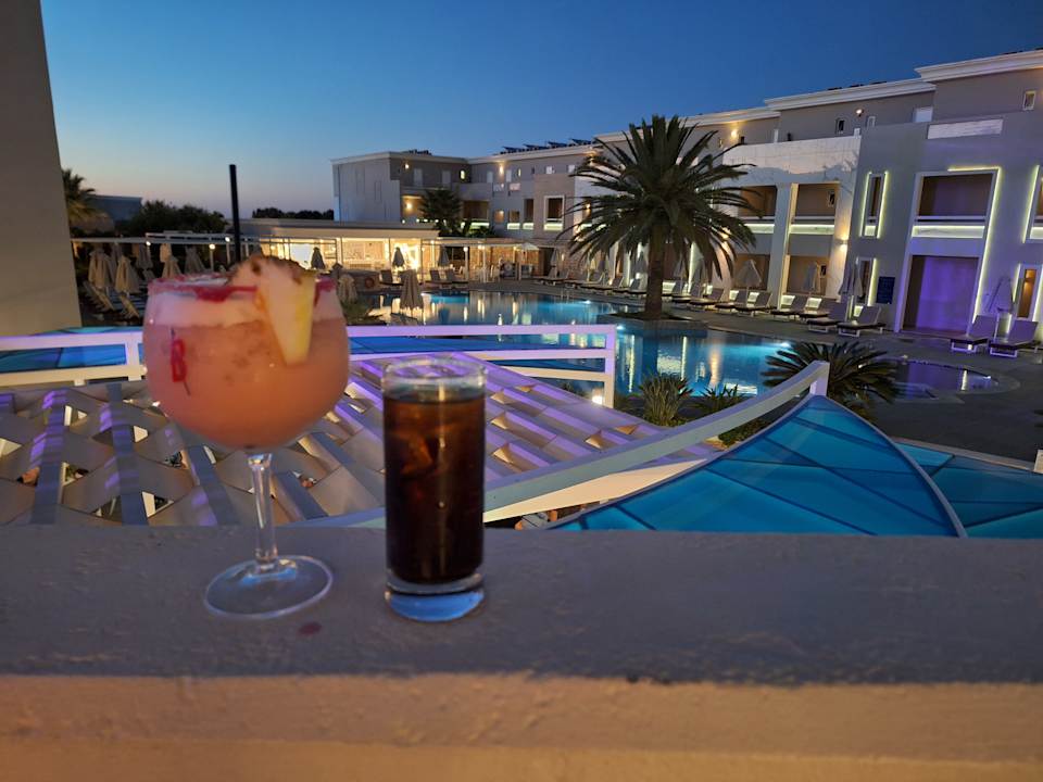 Pool Mythos Palace Resort & Spa