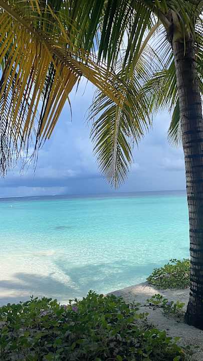 Strand Adaaran Select Meedhupparu Island Resort - Premium All Inclusive