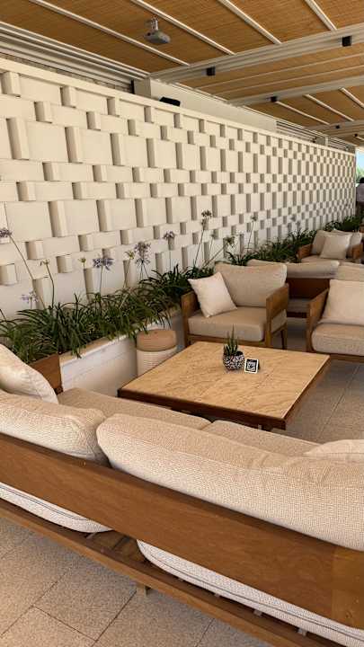 Strand Anda Barut Collection