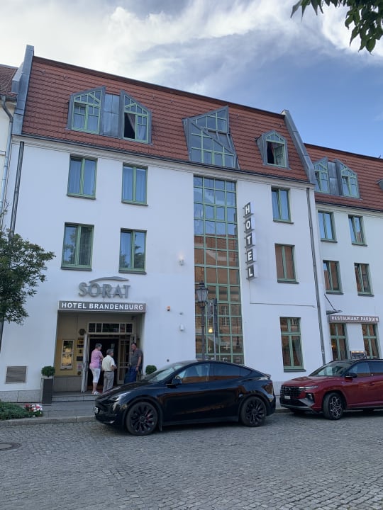 Außenansicht SORAT Hotel Brandenburg
