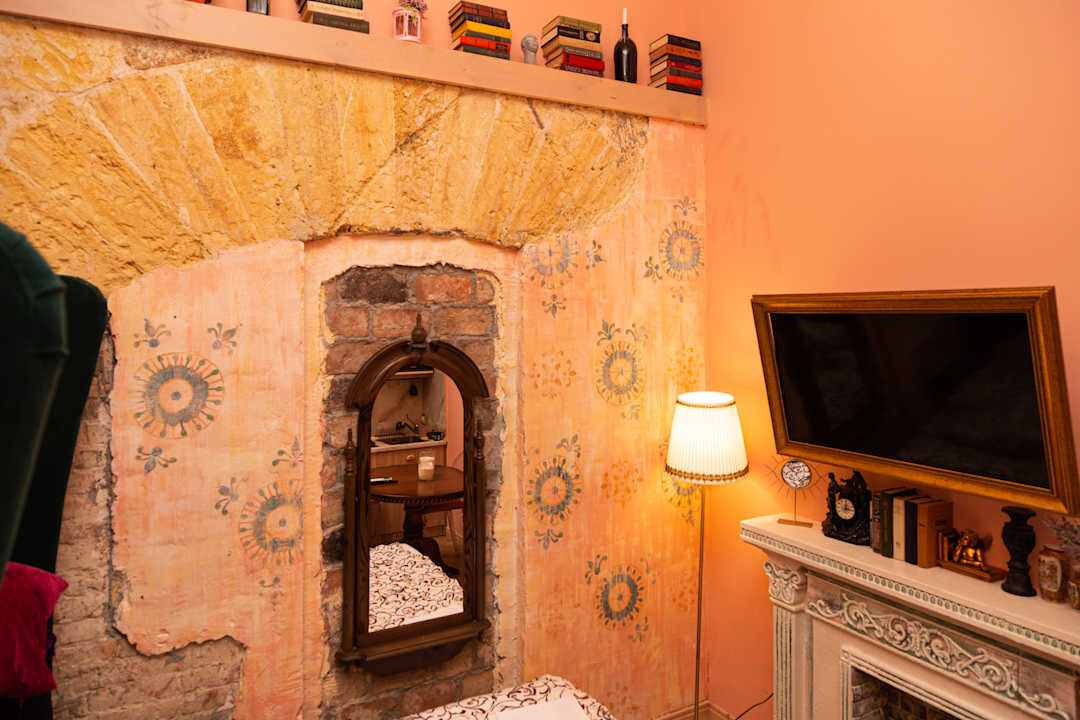 Zimmer Boutique apartments Mason in historical Odessa