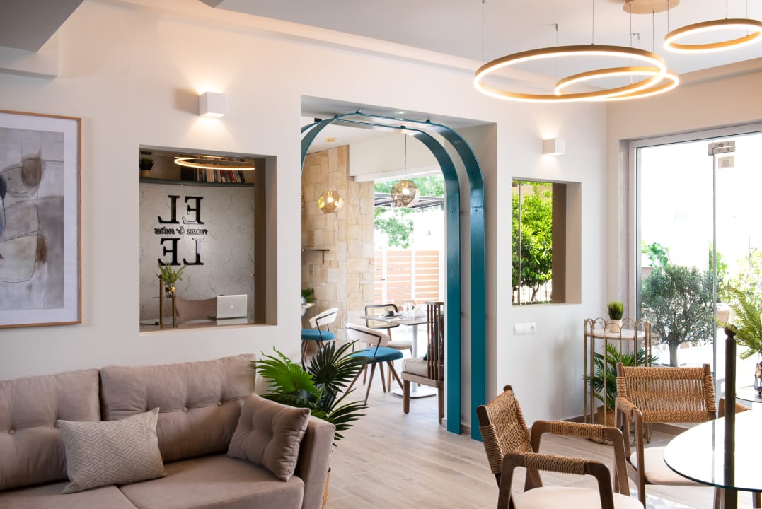 Lobby ELLE Rooms & Suites