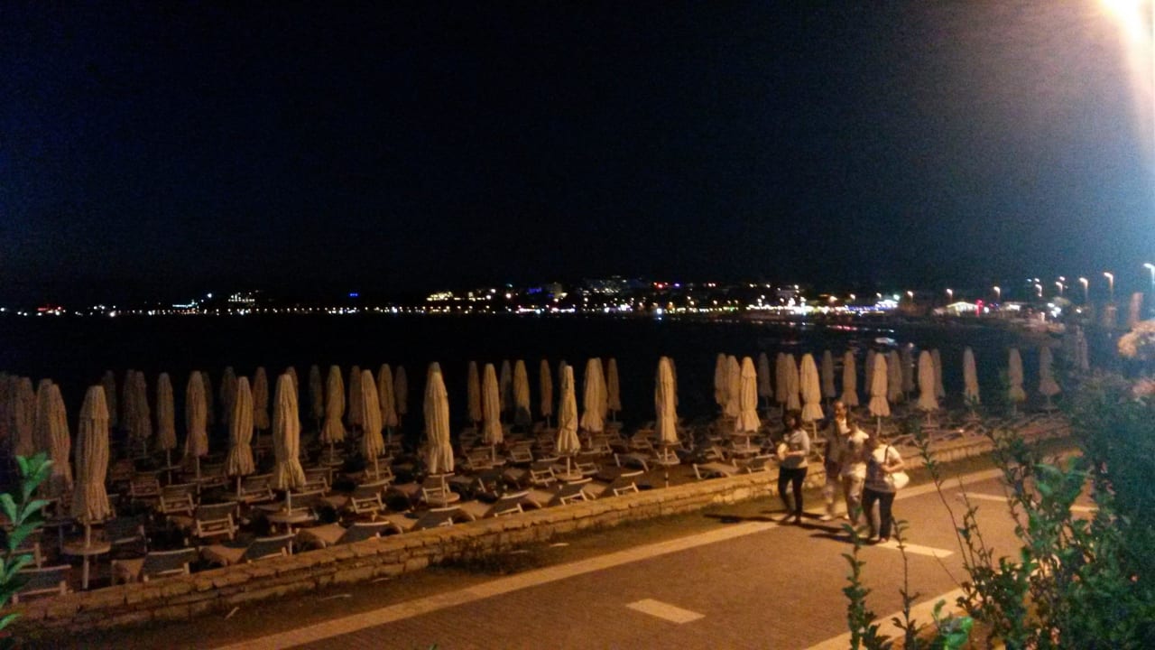 Blick von der Terrasse Can Garden Beach