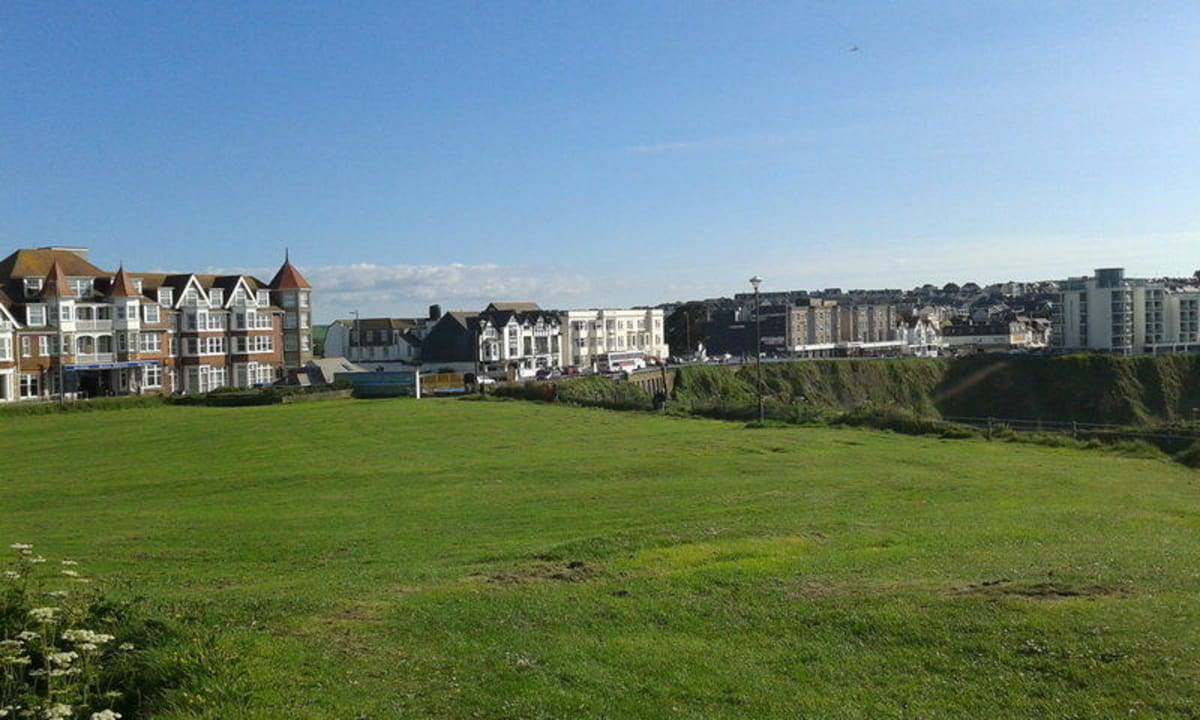 Das Hotel direkt an der Küste Hotel Bristol