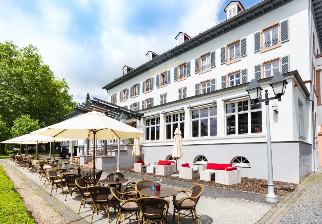 Außenansicht Kurhaushotel Bad Salzhausen
