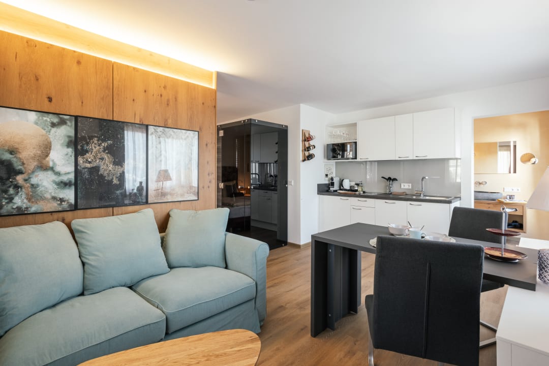 Zimmer Viktorias Home In Room Spa Appartements