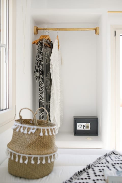 Zimmer Naxos Earth Suites