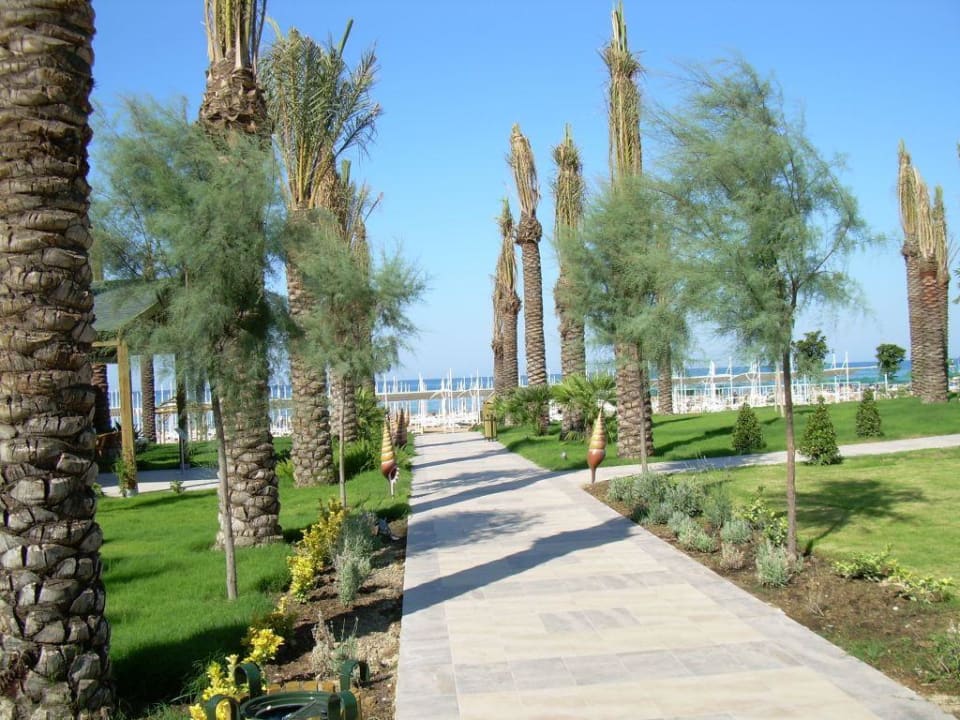 Weg vom Pool zum Strand Sunis Kumköy Beach Resort Hotel & Spa