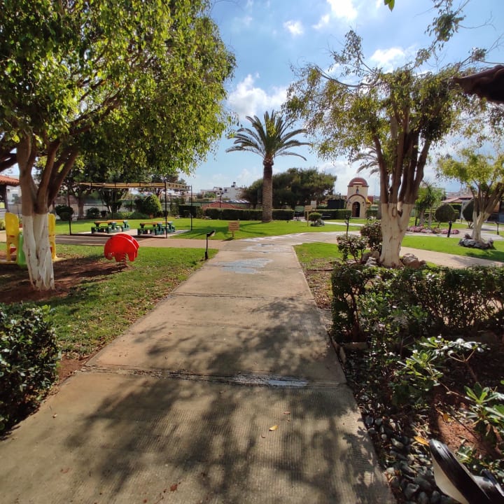 Gartenanlage Anissa Beach & Village