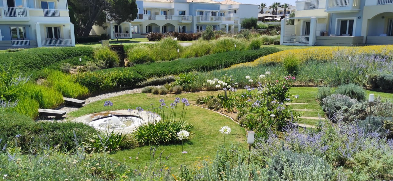 Gartenanlage Neptune Luxury Resort