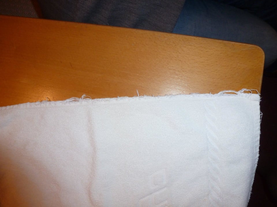 Ausgefranzte Handtücher Hotel Chrys