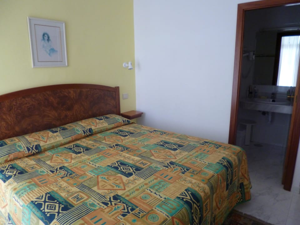 Einer der Schlafräume Hotel Europalace