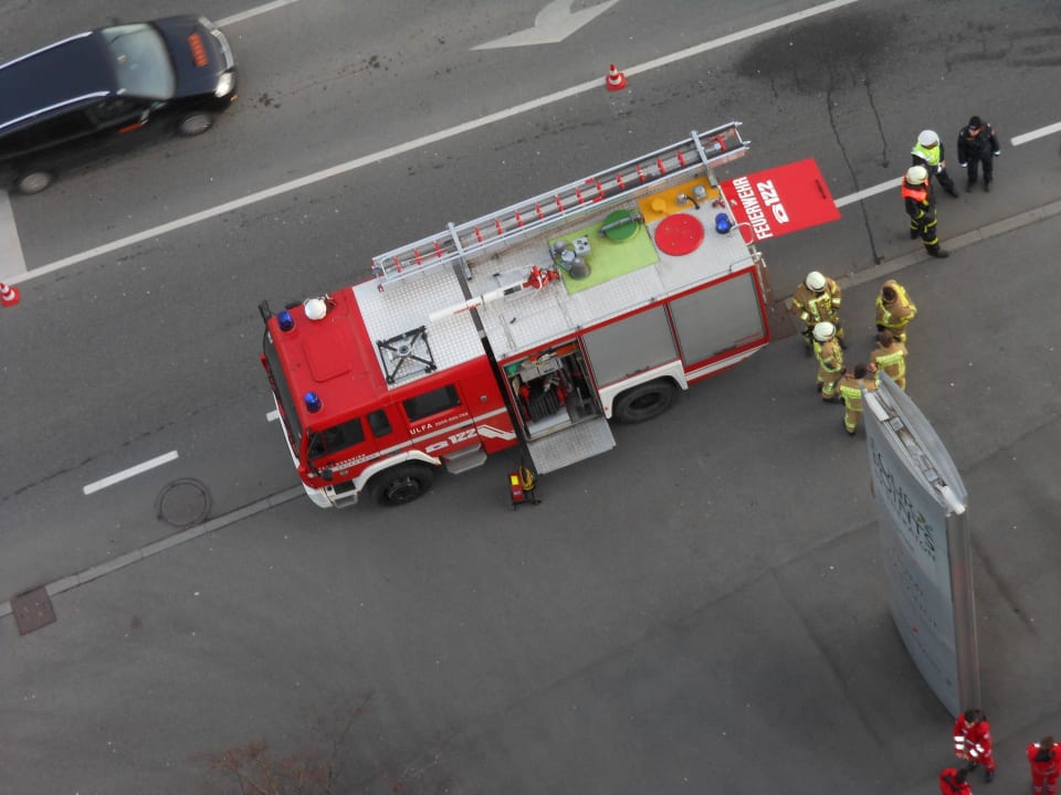 Feuerwehreinsatz - Feuerwehrauto Four Points by Sheraton Panoramahaus Dornbirn