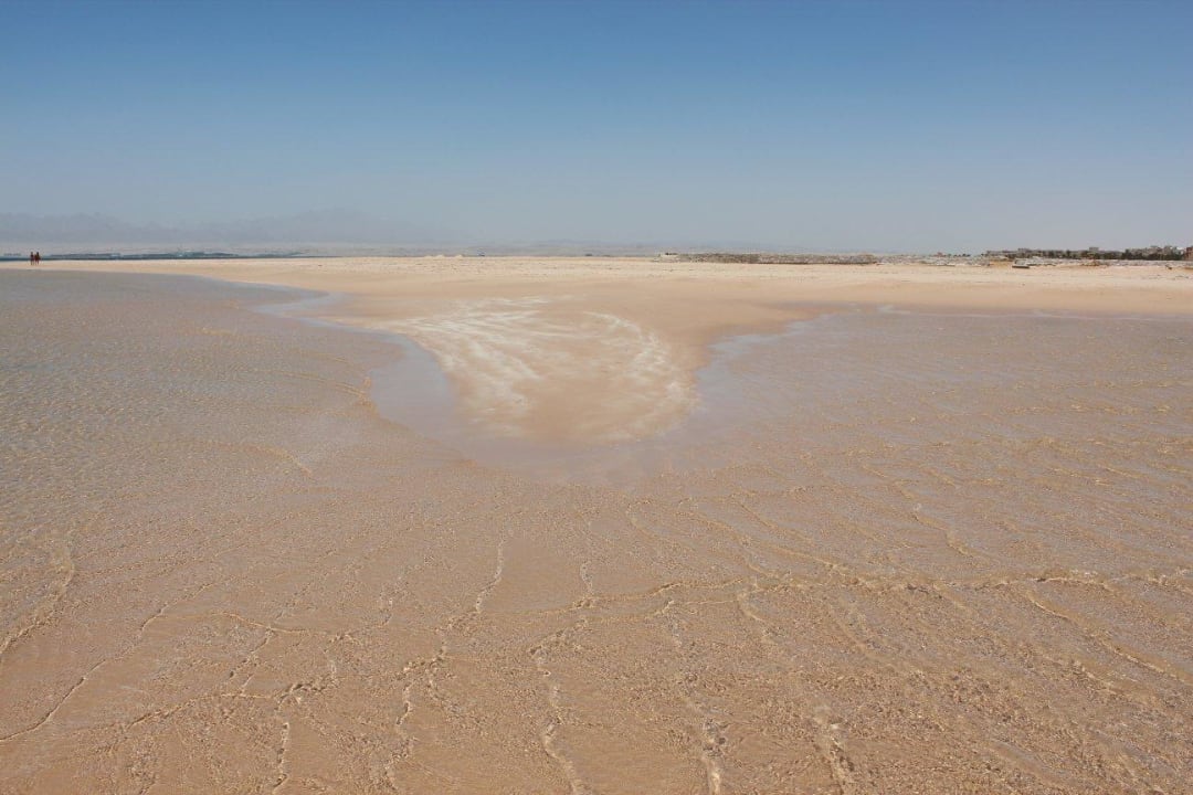 Die vorgelagerte Sandbank Hotel Sheraton Soma Bay Resort