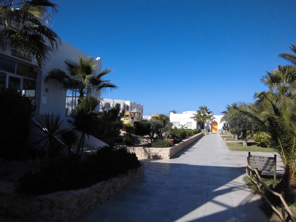 Auf dem Weg zum Strand Djerba Sun Beach Hotel & Spa