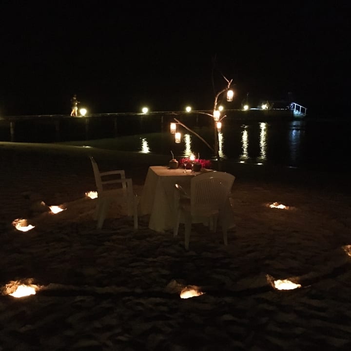 Gastro Angaga Island Resort