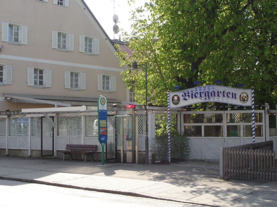Biergarten Aussen, Bushaltestelle Hotel SchreiberHof