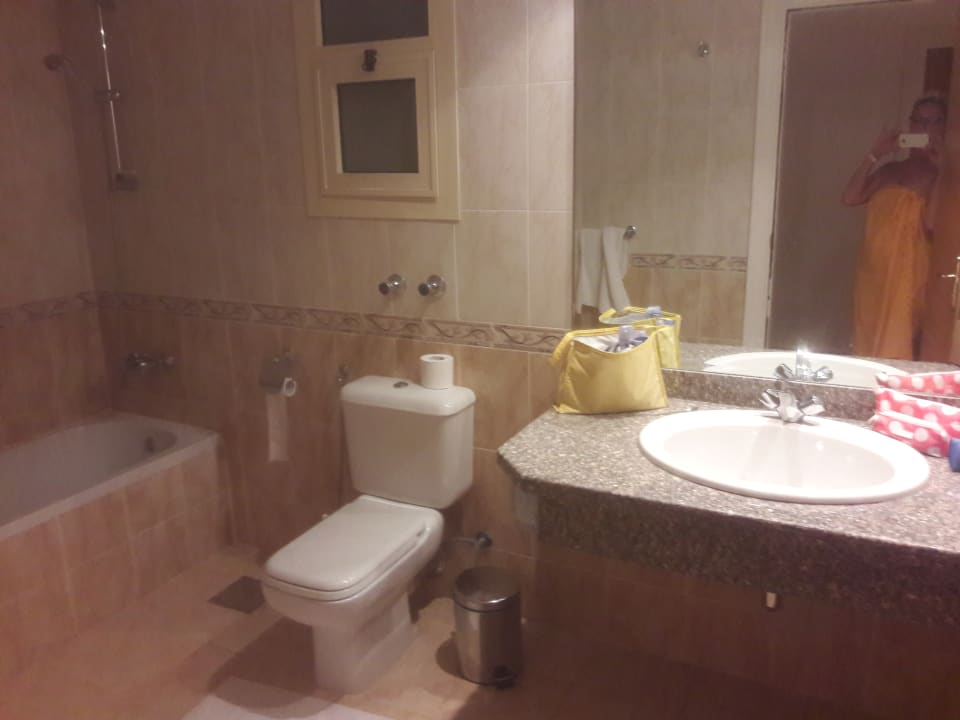 Zimmer Menaville Safaga