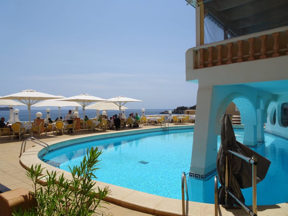 Im unteren Teil der Anlage Hotel Aldea Cala Fornells 2